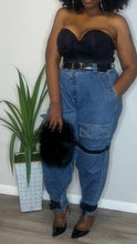 Load image into Gallery viewer, Vintage Girbaud Jeans (44M)
