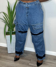 Load image into Gallery viewer, Vintage Girbaud Jeans (44M)
