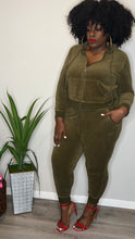 Load image into Gallery viewer, Velour 2pc Jogger Set (2X)
